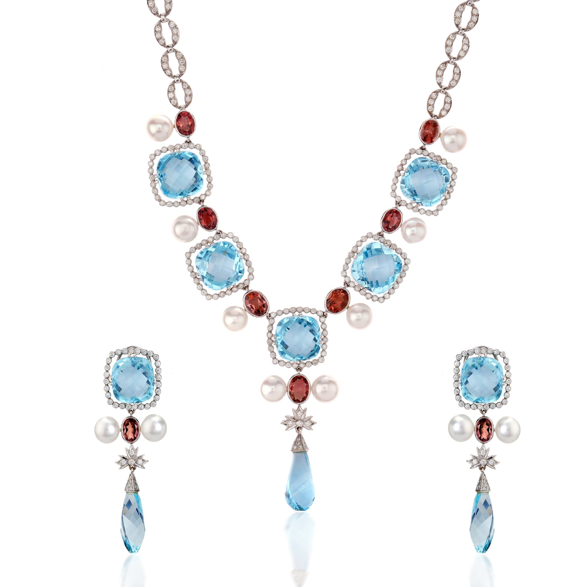Glamorous Diamond Necklace Set