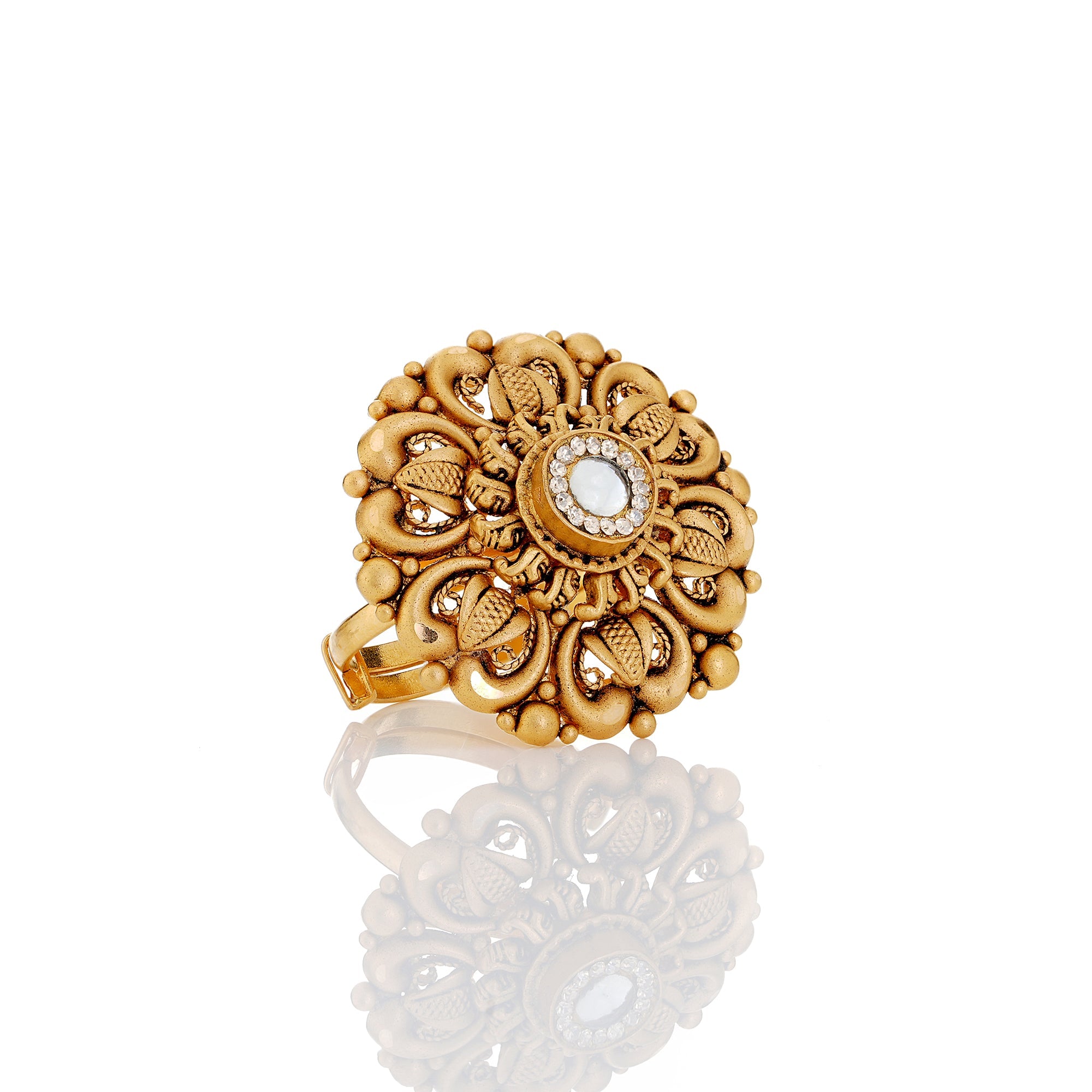 Manjari Gold Ring